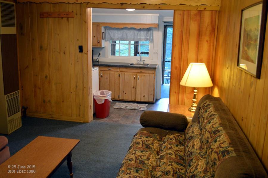 Edgewater Inn & Cottages Игл-Ривер Номер фото
